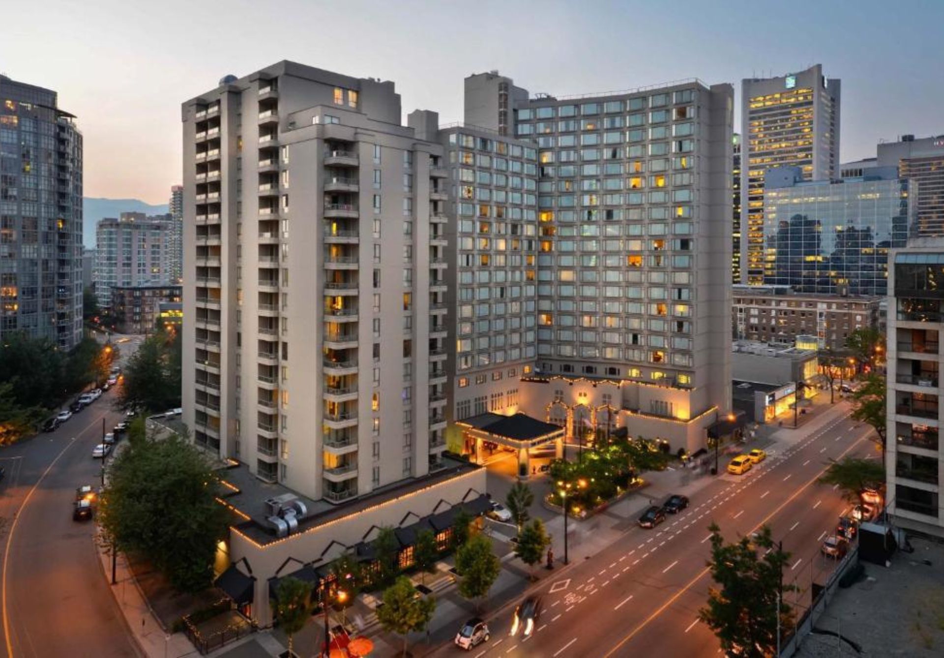La Grande Residence at the Sutton Place Hotel