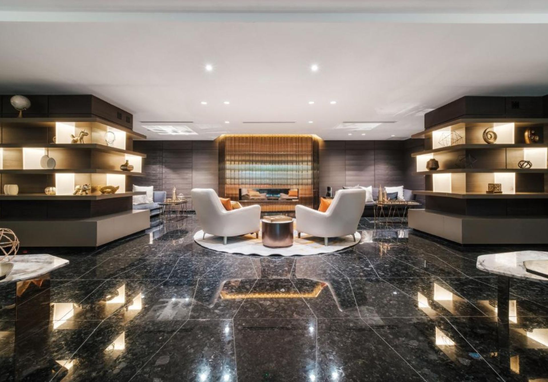 Paradox Hotel Vancouver